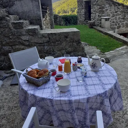 Bed and Breakfast Les Terrasses De Collanges