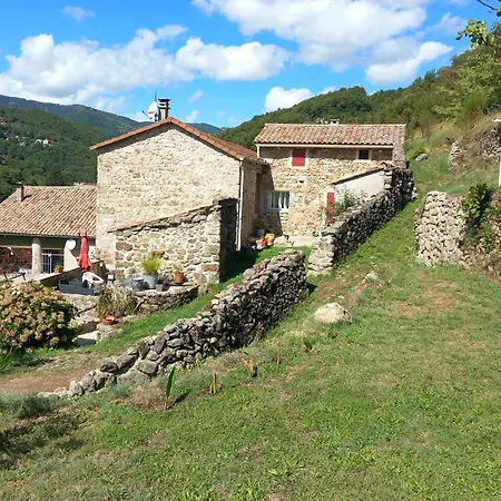 Bed & Breakfast Les Terrasses De Collanges Saint-Pierre-de-Colombier
