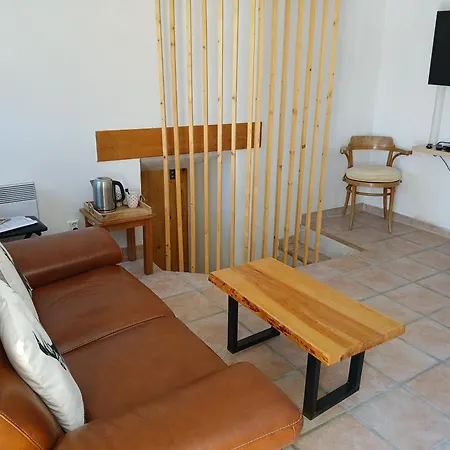 Les Terrasses De Collanges Bed and Breakfast